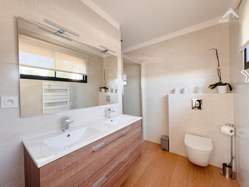 � vendre  Maison P�ron (01630)