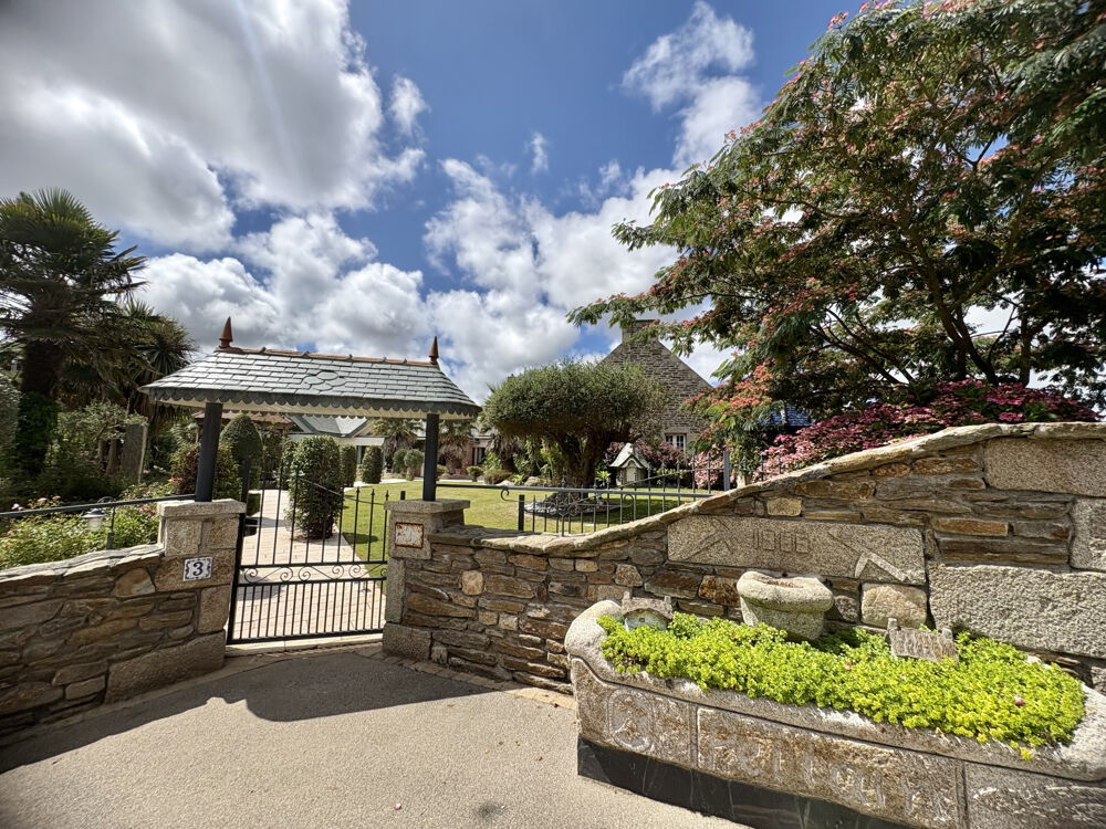 � vendre  Propri�t�/ch�teau Lanarvily (29260)