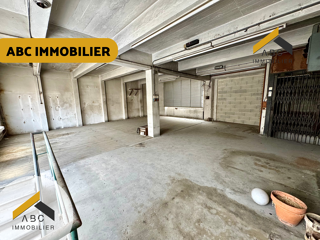  Immeuble à vendre 670 m²