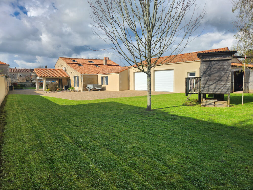 Maison en pierre coup de coeur avec 6 chambres et double garage