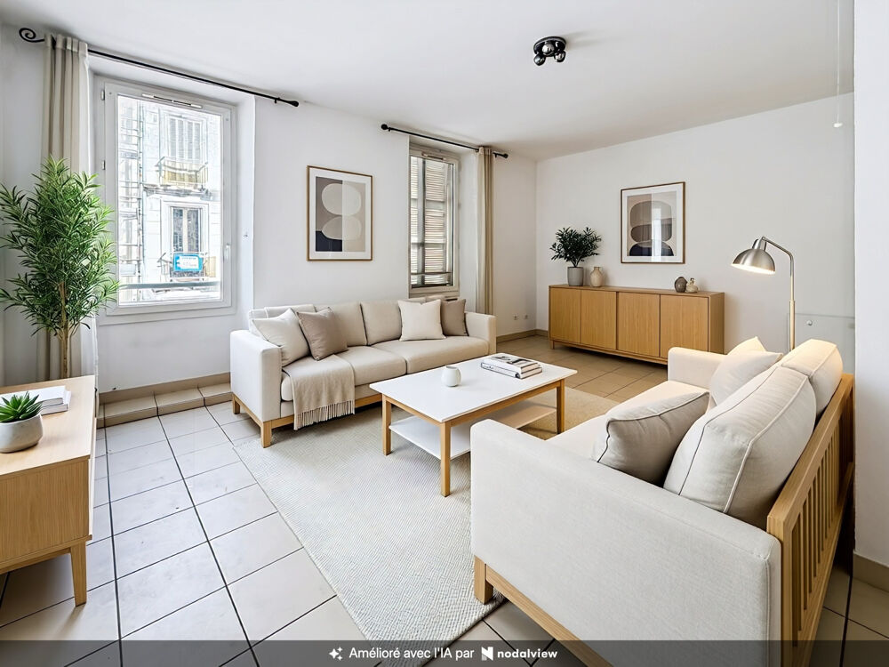Vente Appartement T2 lumineux place du 4 septembre - 2ème étage Marseille 7