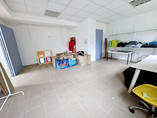 Vente Parking/Garage Local ou Stockage RDC St Affrique ! St affrique