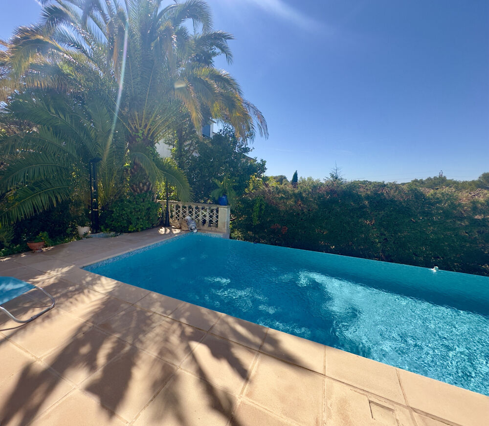 à vendre  Maison Saint-Raphaël (83700)