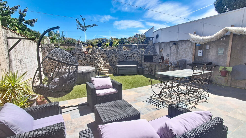 Vente Maison Maison type 4 mitoyenne avec jardin ,garage et 1 place de parking privative Septemes les vallons