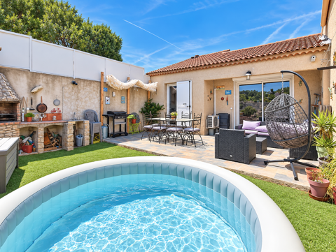   Maison type 4 mitoyenne avec jardin ,garage et 1 place de parking privative Maison - 4 pièce(s) - 72 m²
