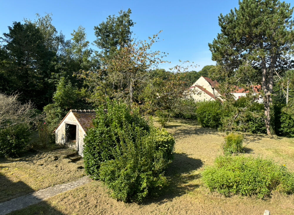 Maison briarde A RENOVER - A DIVISER- A AIMER , 2973m2 Terrain ' A BATIR' - A DIVISER-