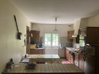  Propriété/château à vendre 7 pièces 130 m²