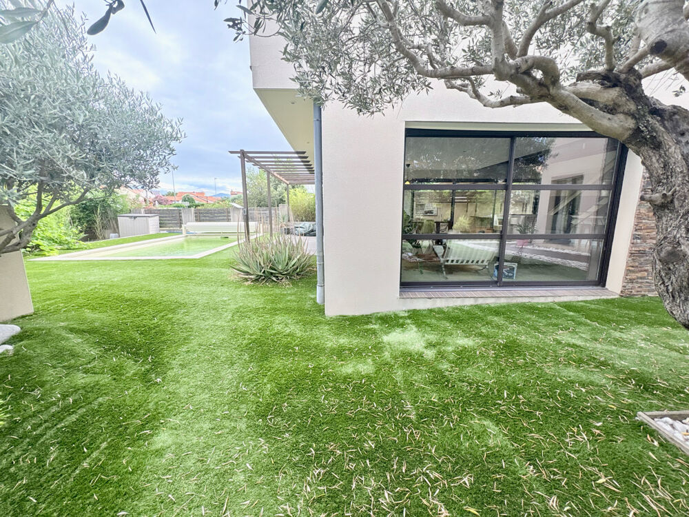 Superbe Villa d'architecte F5 180 m2 avec piscine