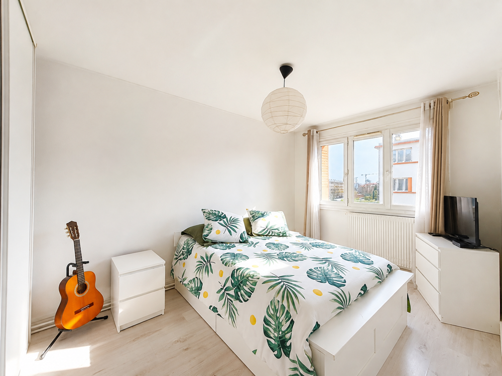 Villeurbanne  T3 60 m2 | Balcon | Cave | Reconfiguré T3