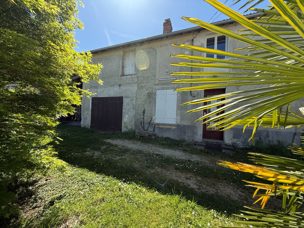 Maison Briarde indépendante 4 chambres - garage - hangar 2482m2