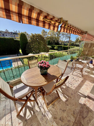  Appartement  vendre 2 pices 61 m