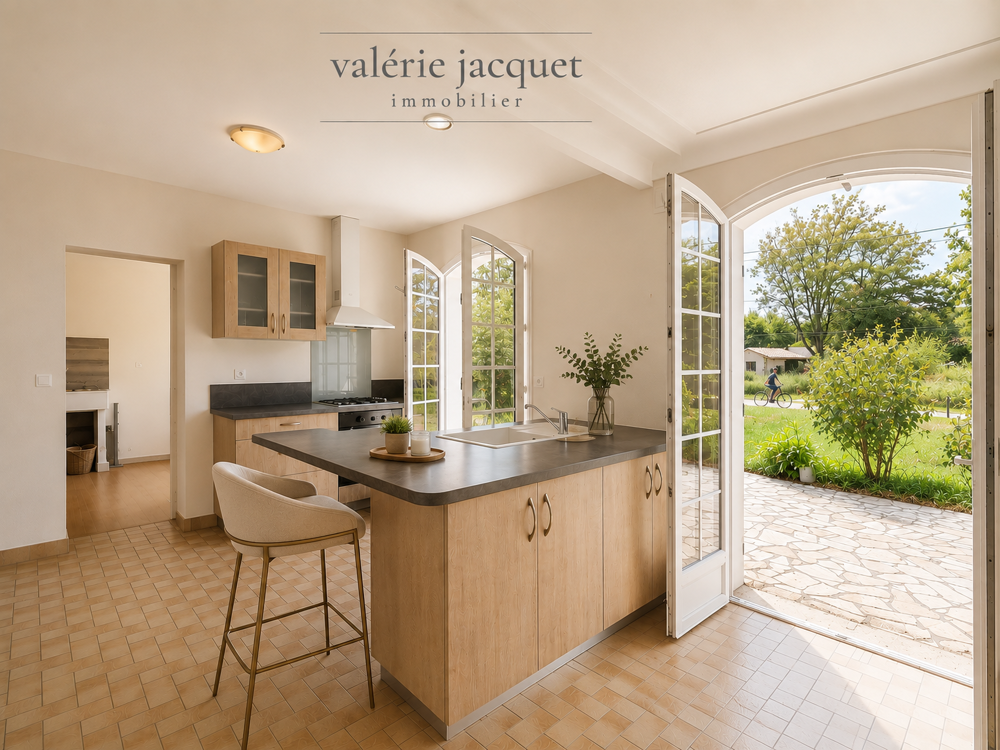 Maison familiale de 4 chambres avec vie de plain-pied 3 150 m2 de terrain À 5 minutes à pied du centre-vil