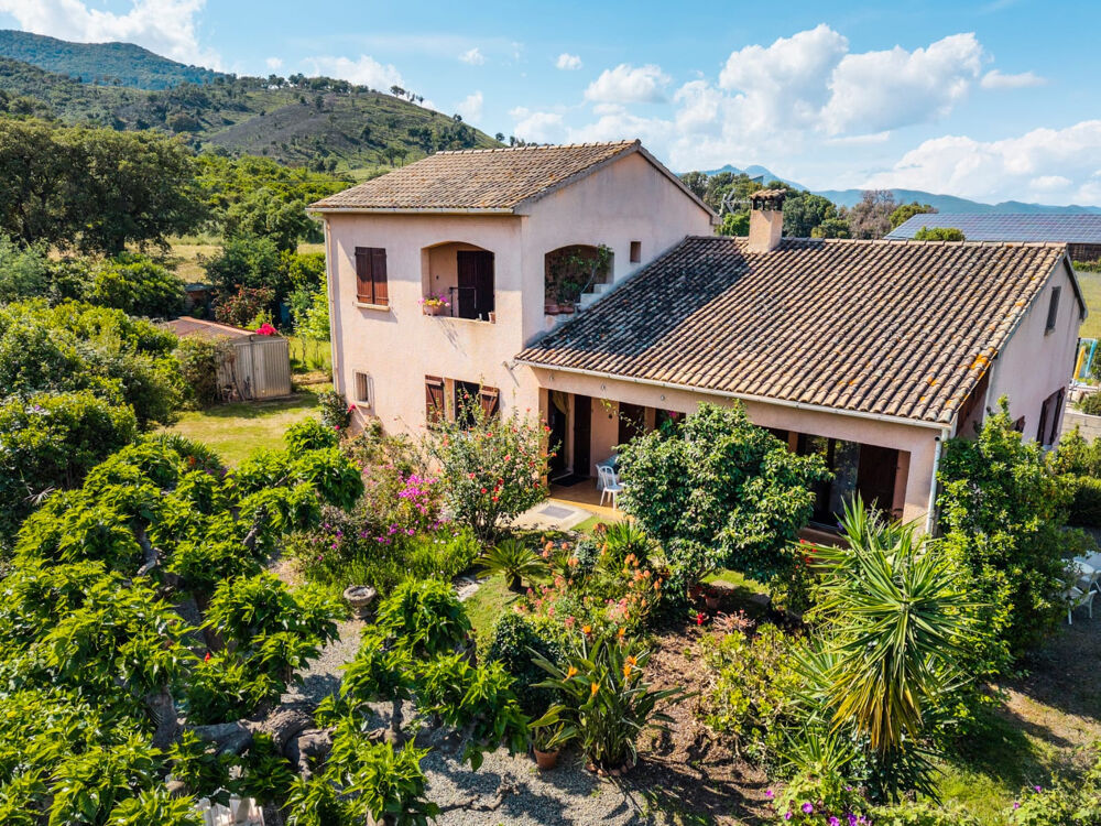 PRUNELLI-DI-FIUMORBO MAISON 140 M2 4 CHAMBRES TERRAIN 1 453 M2 370 000 €