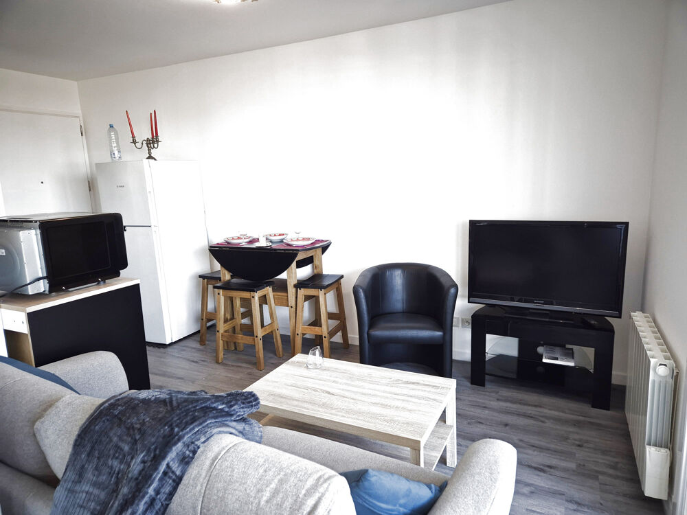 Location Appartement Appartement T1 entièrement meublé, terrasse, 1 parking sécurisé en sous sol. Vetraz monthoux