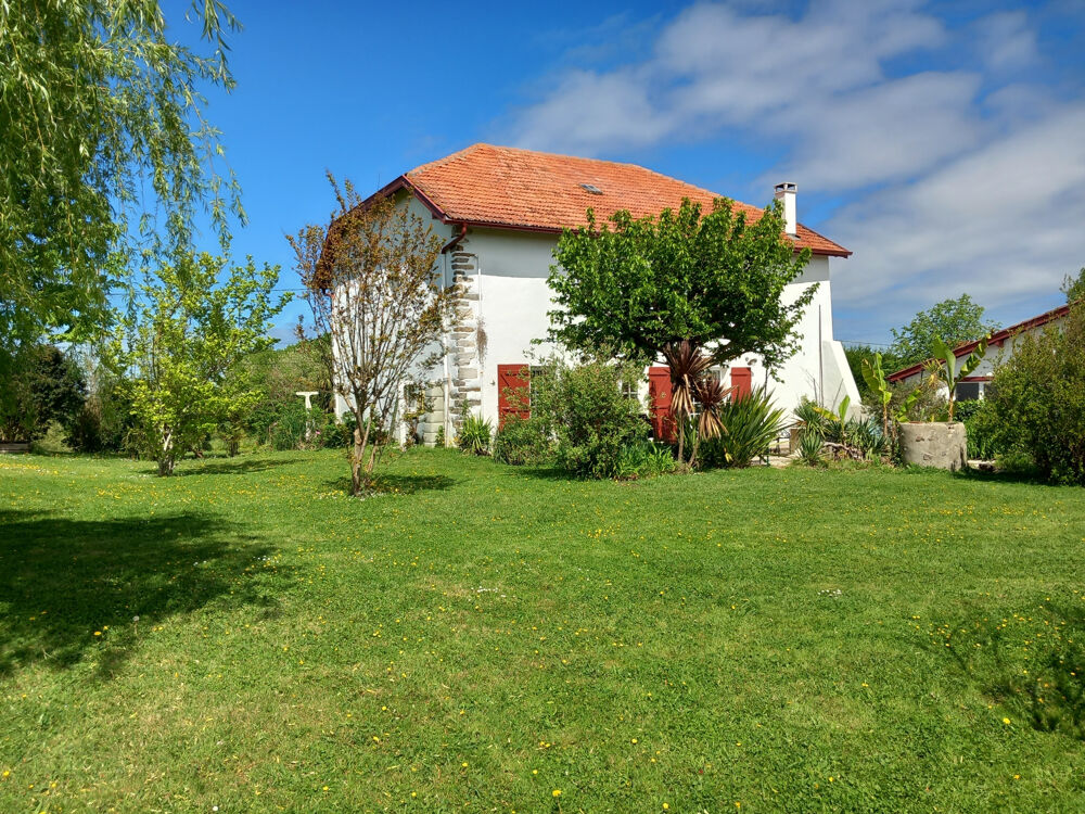 Vente Propriété/Château Immobilier de prestige : propriété à vendre à Urt Urt