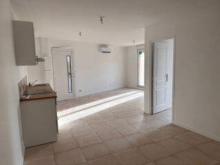  Appartement à louer 3 pièces 66 m²