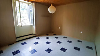 Immeuble à vendre 10 pièces 294 m² Besseges