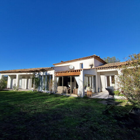   Golfe de St-Tropez villa r�cente 205 m2 8 pi�ces, 5 chambres dont 3 de plain-pied... Maison - 8 pi�ce(s) - 205 m�