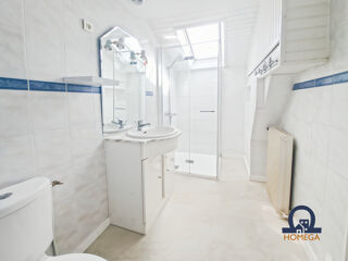  Immeuble à vendre 314 m² Lorette