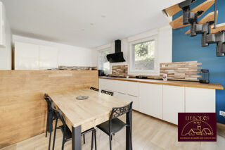  Propriété/château à vendre 4 pièces 90 m²