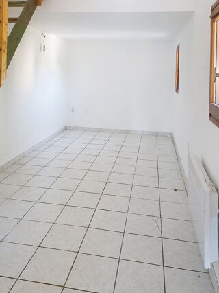  Appartement à louer 3 pièces 61 m²