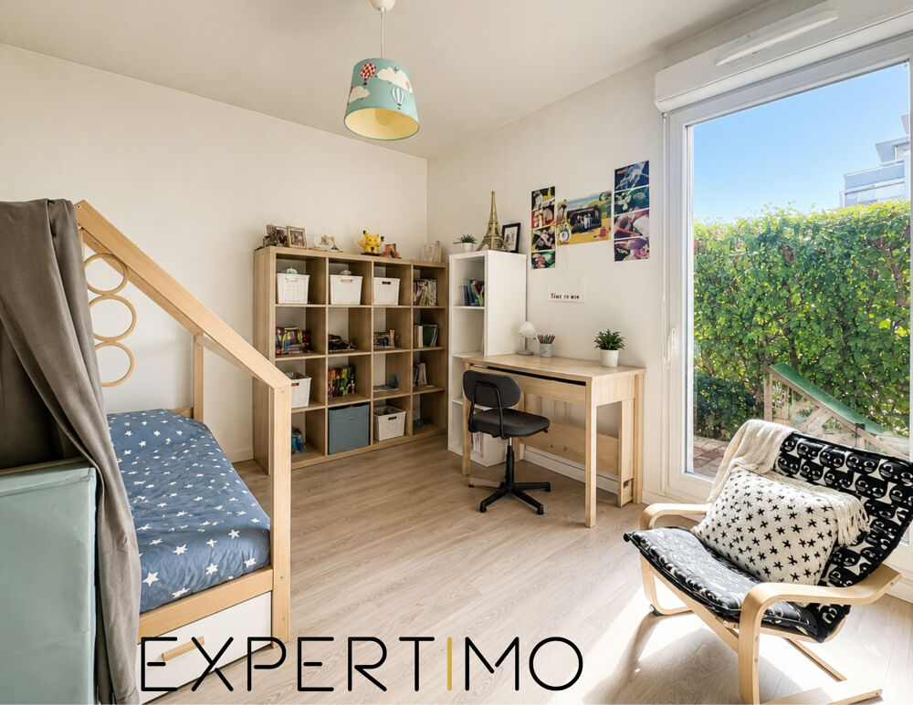 Vente Appartement 2 PIÈCES AVEC TERRASSE   PARKING SOUS-SOL   ASCENSEUR - ÉLANCOURT Elancourt