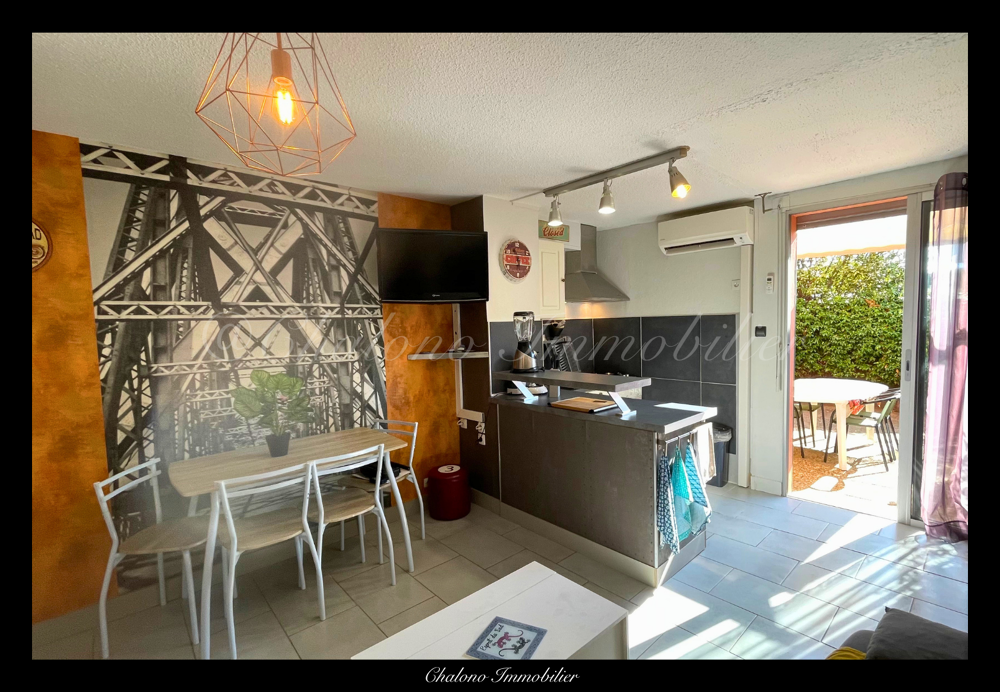 DEPT 34 - LE CAP DAGDE - STUDIO-CABINE. RDC - JARDINET 20 M2 - PARKING - CALME ET PROCHE CENTRE-PORT