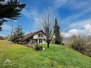  Maison � vendre 9 pi�ces 245 m�