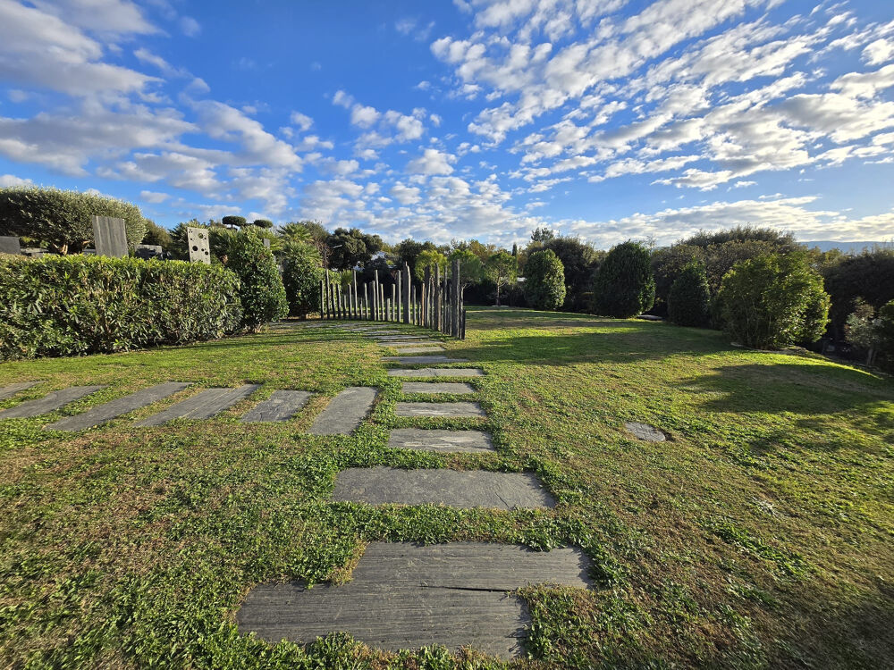 � vendre  Maison Gordes (84220)