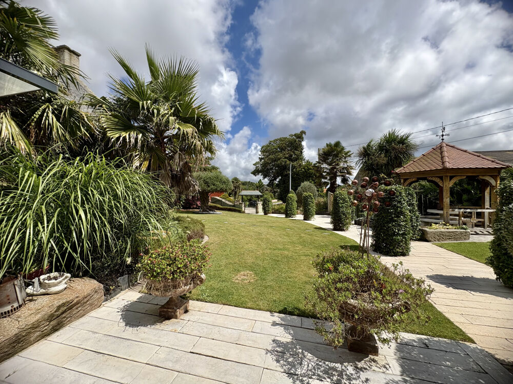 � vendre  Propri�t�/ch�teau Lanarvily (29260)