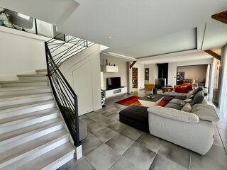  Maison à vendre 5 pièces 246 m²