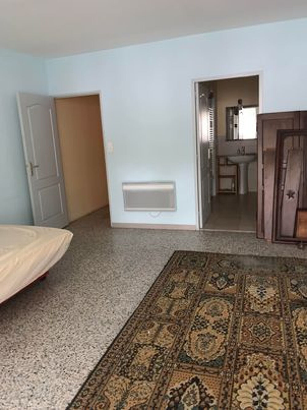 À Vendre : Maison Authentique à Rénover au Coeur de Piolenc (Vaucluse)