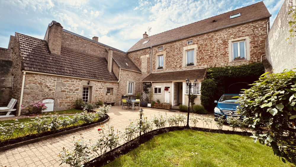 Vente Maison Charmante maison  au coeur de ROUVRAY avec dépendances en très bon état avec jardin d'env. 767 m2 346  500 €. Rouvray