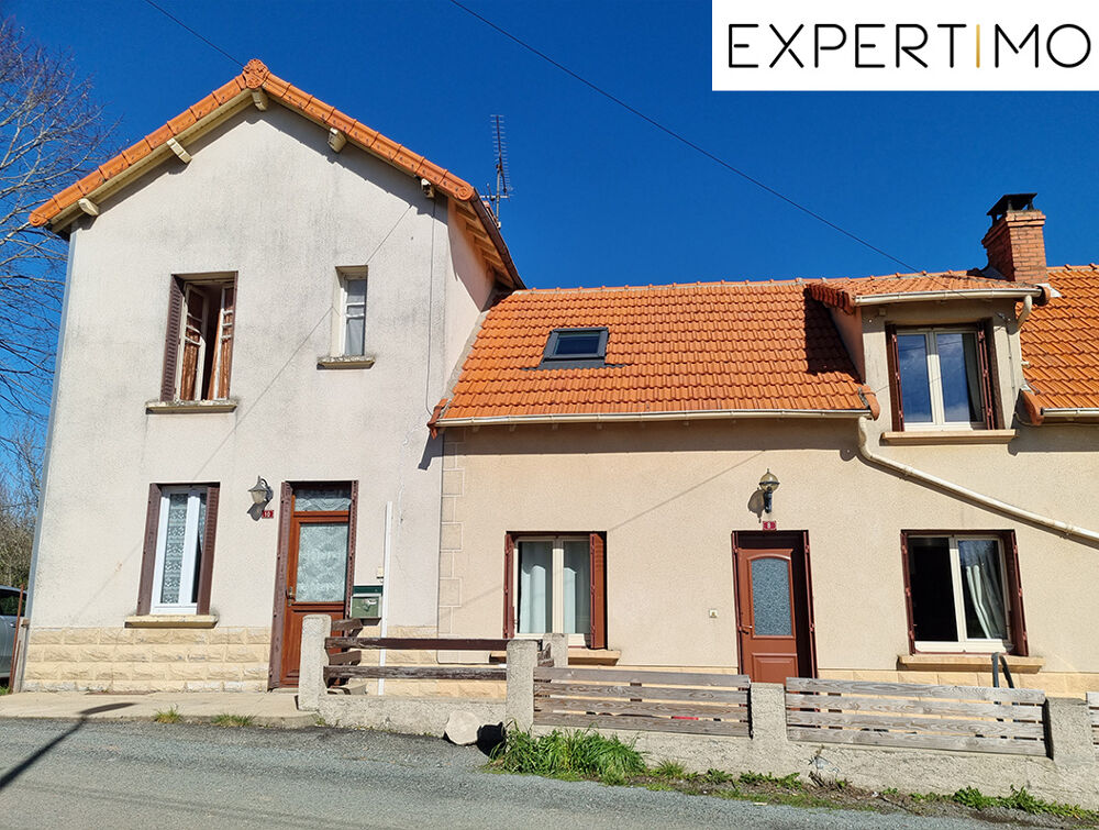 Vente Maison Menat, ensemble de 3 maisons, grange et terrain de tennis sur 7128m2 de terrain plat. Menat