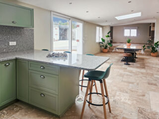  Maison � vendre 10 pi�ces 250 m�