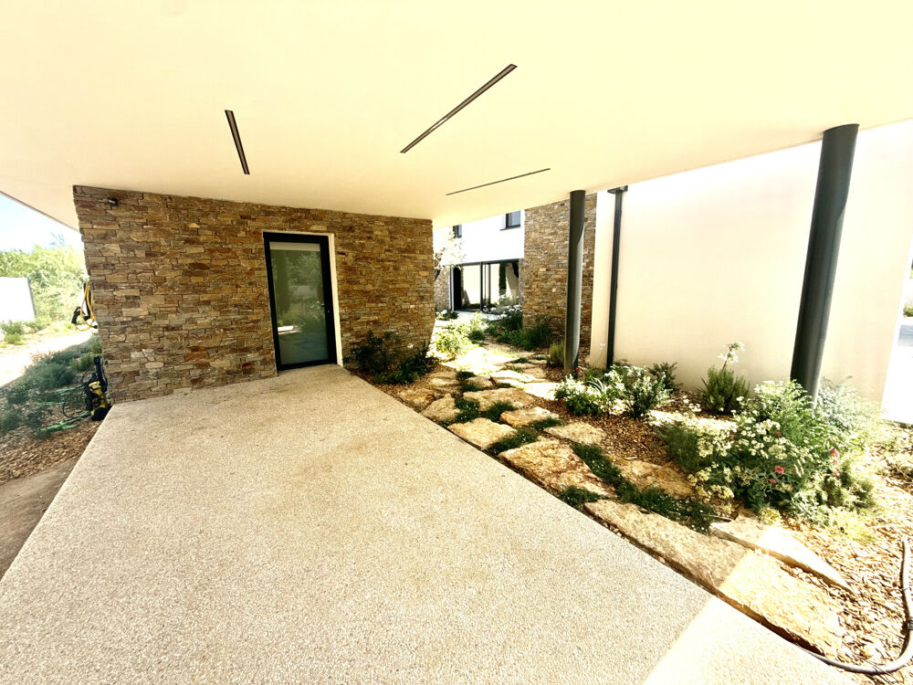 Villa F6 contemporaine d'exception avec piscine sur parcelle 2500 m2 secteur très recherché!