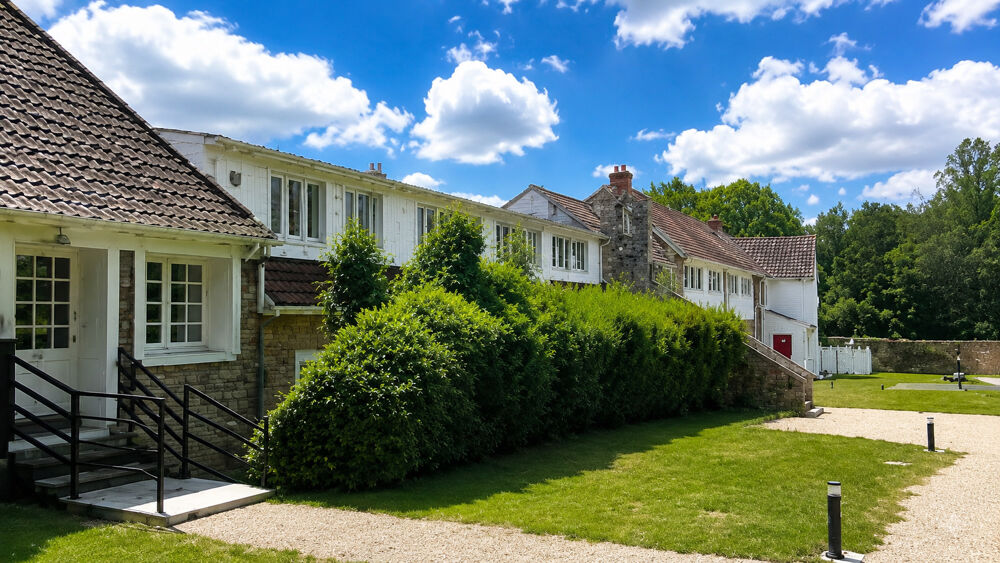 à vendre  Propriété/château Septeuil (78790)
