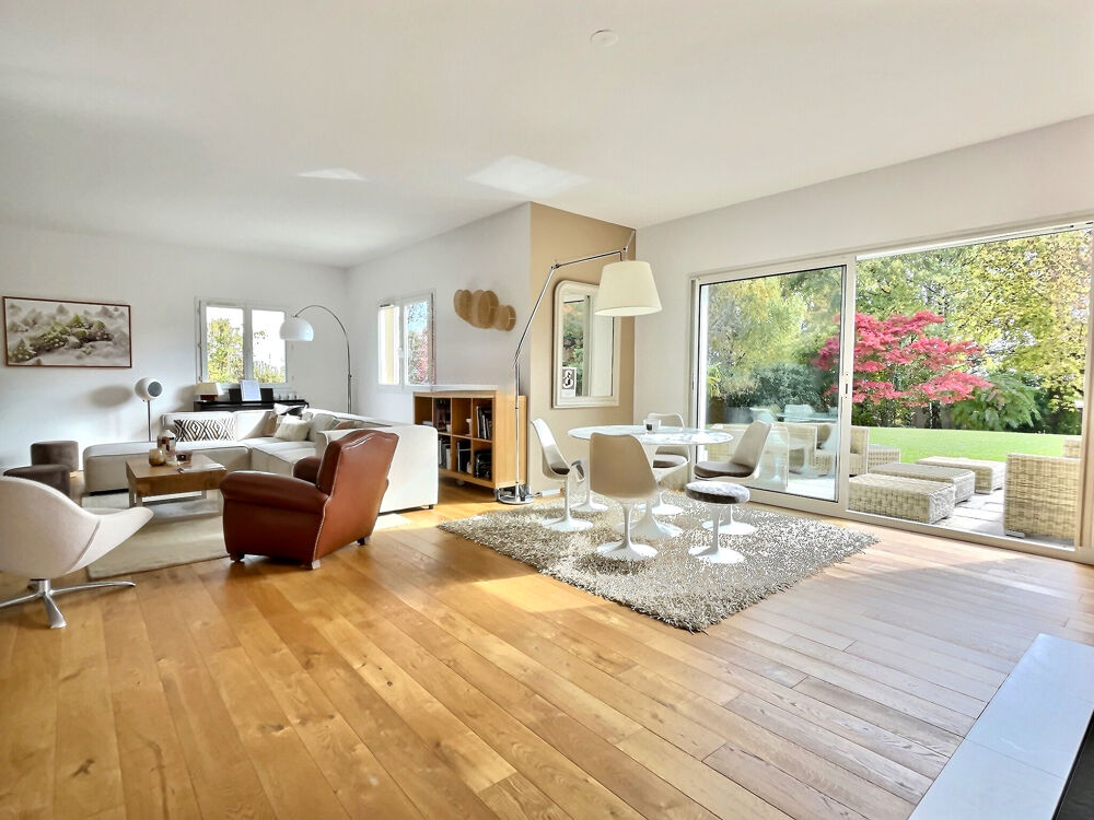 � vendre  Maison Divonne-les-Bains (01220)