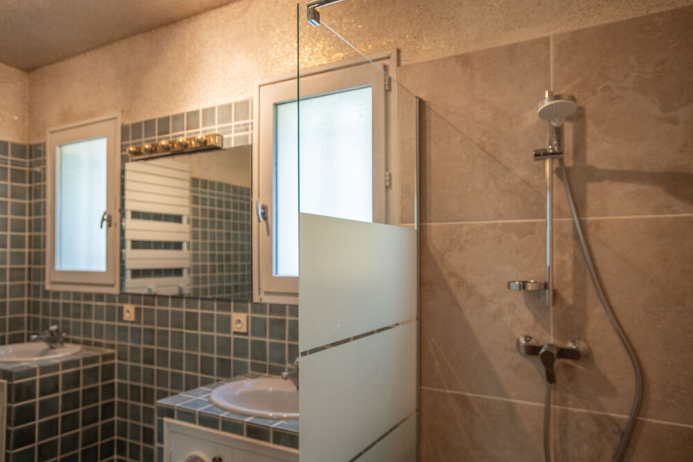 � vendre  Maison Pernes-les-Fontaines (84210)