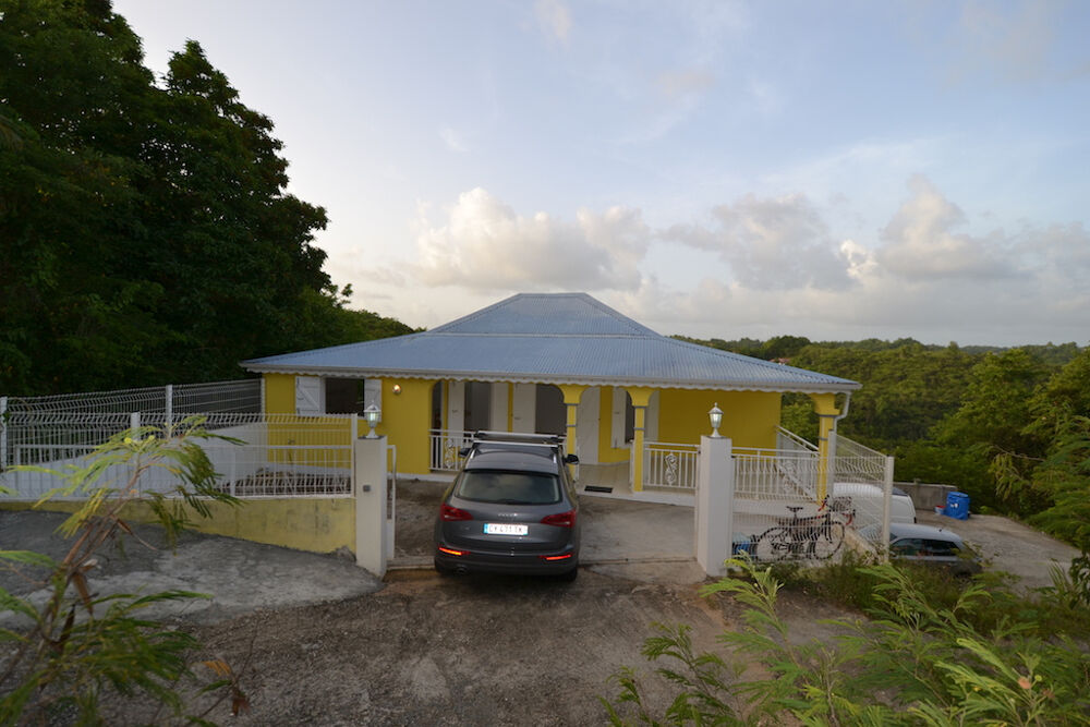 Location Maison T3 vue dégagée 100m2 Le gosier