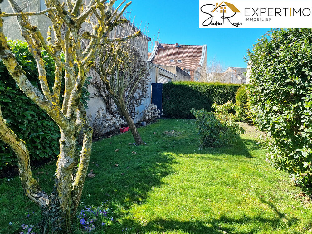 Vente Maison Maison Familiale 228 m2   4 à 6 Chambres   Grand Garage   St-Éloy-les-Mines St eloy les mines