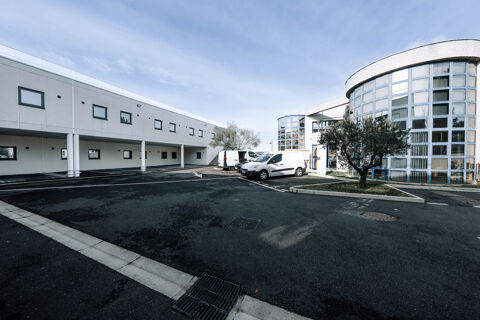   Bureau 2294 m2 Saint Clément de Rivière 