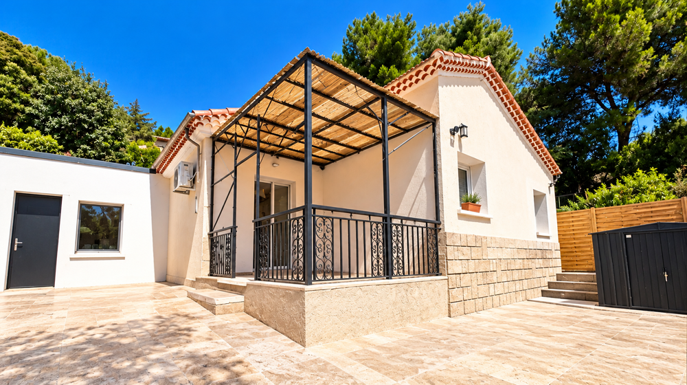 Vente Maison AU CALME VILLA PLAIN PIED 131M2 AVEC PISCINE ET STUDIO INDEPENDANT Martigues