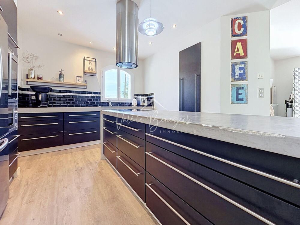Vente Maison Villa T4 plain-pied avec piscine chauffée et pool house St affrique