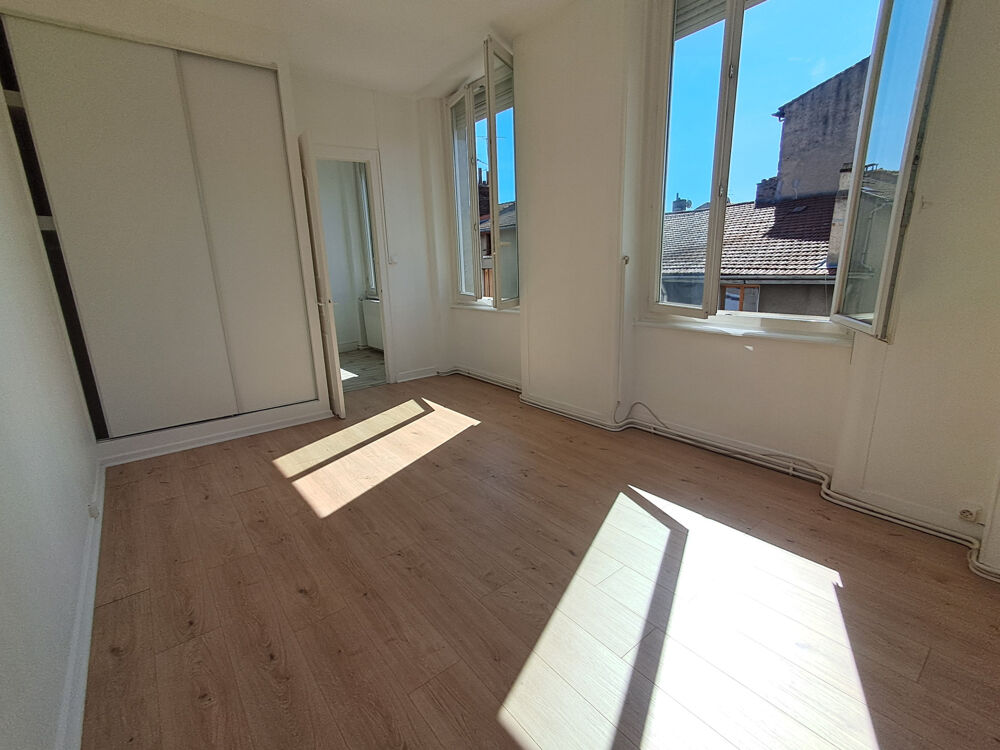 Location Appartement Bel appartement lumineux T3 de 67M2 St etienne