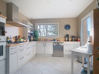  Maison à louer 5 pièces 145 m²