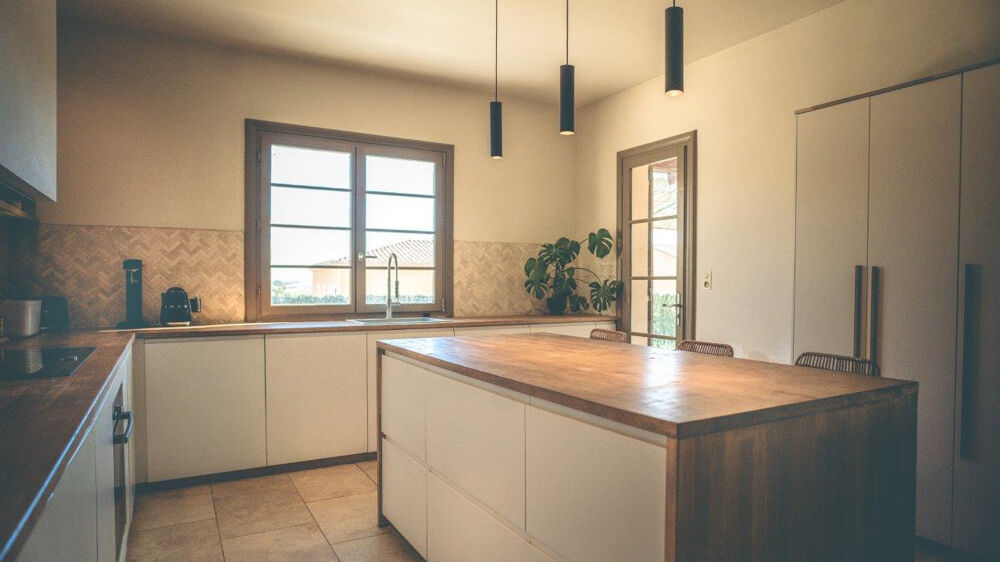  vendre  Maison Uzs (30700)