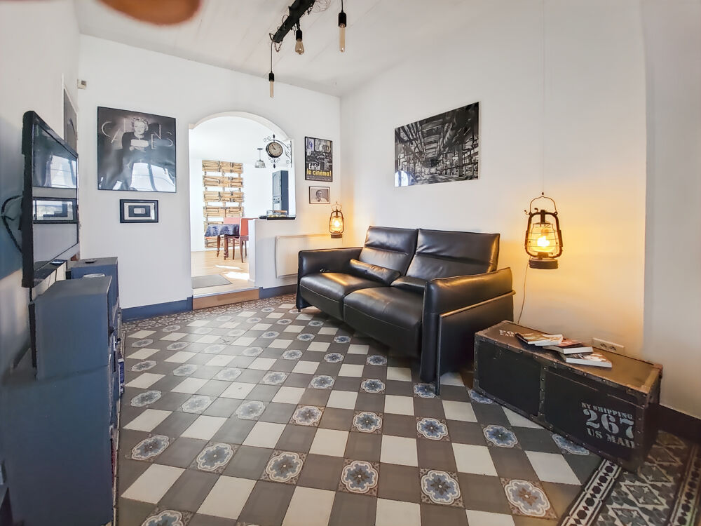 Vente Maison Maison 7 pièces / 5 chambres / sous-sol / appartement F2 avec entrée indépendante / beau terrain de 380 m2 Savigny sur orge