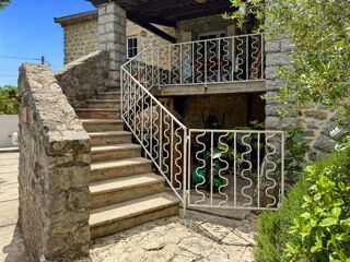  Propri�t�/ch�teau � vendre 13 pi�ces 398 m�