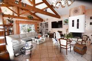  Propri�t�/ch�teau � vendre 8 pi�ces 200 m�